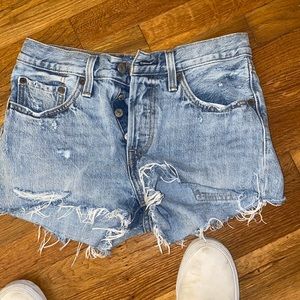 Levi’s size 26